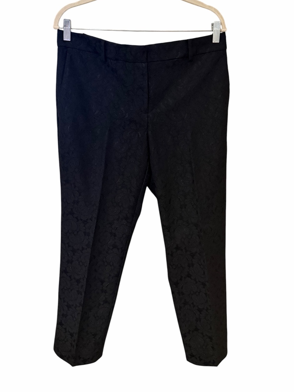 NWT Ann Taylor The Ankle Pant Black Embossed Floral Size 8 Work Office Career - Picture 1 of 8